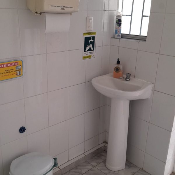 Baño discapacitados 2